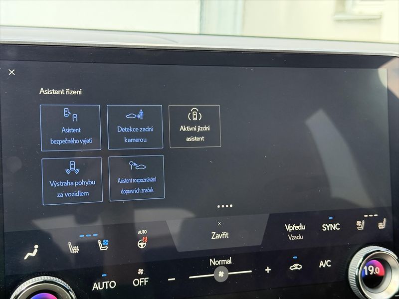 Lexus RX 500h 2,4 F SPORT Plus Panoramic - fotka 18 z 28