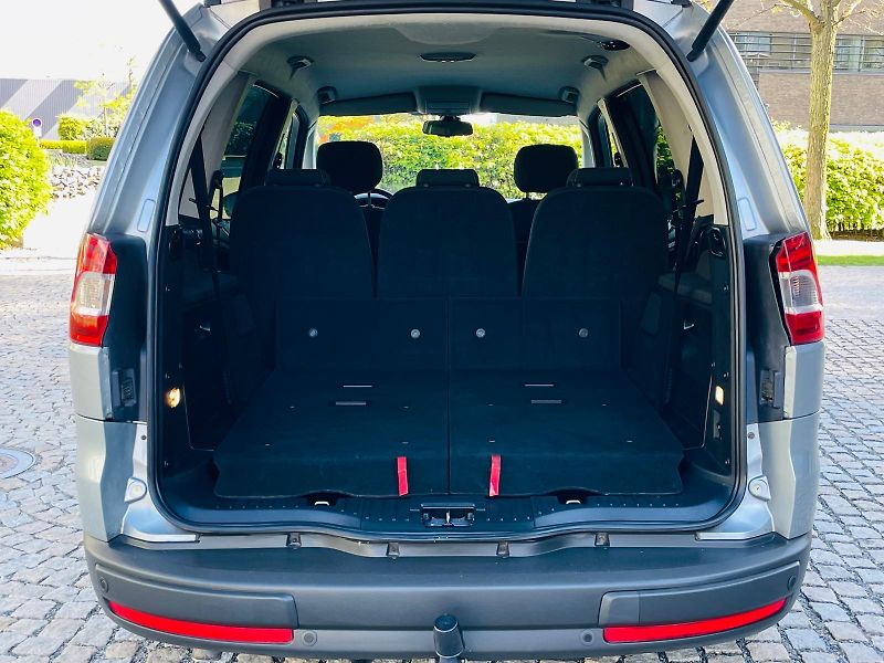 Ford Galaxy 2.0TDCi MANUÁL 7 MÍST VÝHŘEV - fotka 19 z 49