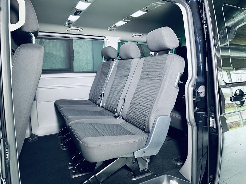 Volkswagen Caravelle (2023) 6.1*Highline*BULLI*LONG*NEZ.TO - fotka 33 z 38