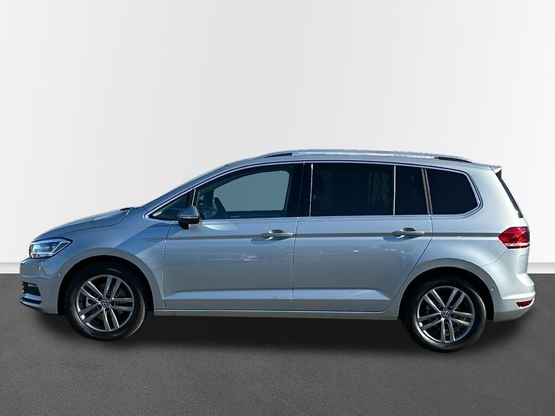 Volkswagen Touran (2024) People 1,5 TSI EVO 7DSG - fotka 3 z 24