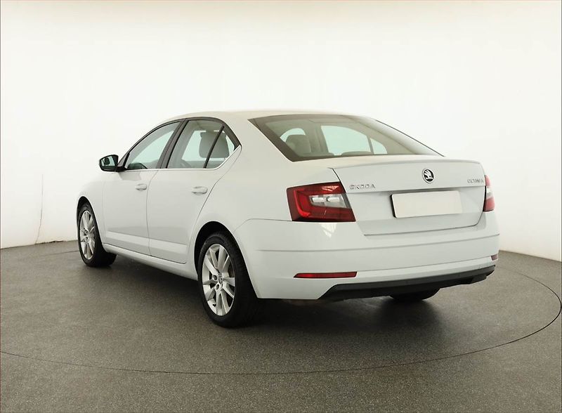 Škoda Octavia (2017) Style 1.8 TSI, Automat - fotka 4 z 21