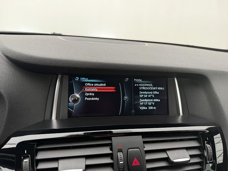 BMW X3 3.0d*190kw*4x4*M-Packet*Pano* - fotka 32 z 44
