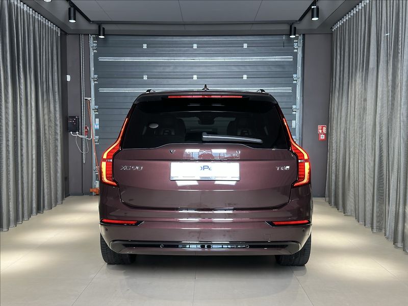Volvo XC90 (2026) 2,0 T8  Ultra Dark - fotka 5 z 41