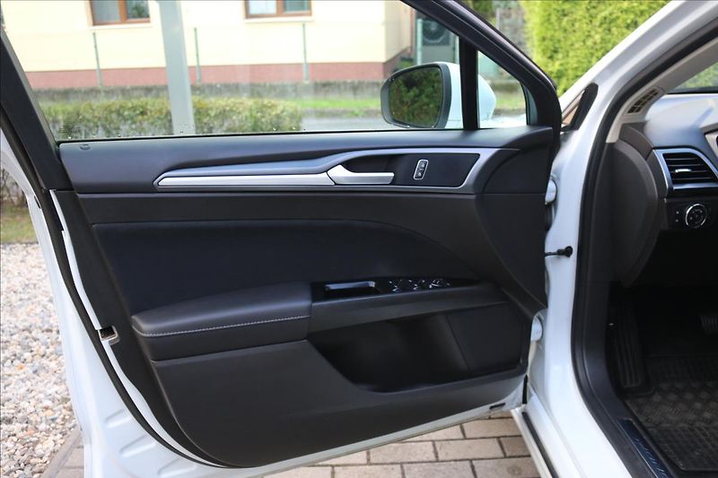 Ford Mondeo 2,0 132kw,TDi,ČR, 4x4 - fotka 10 z 50