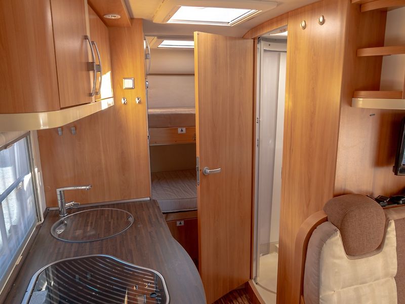 Hymer (2009) 2.3JTD 96KW - fotka 55 z 78