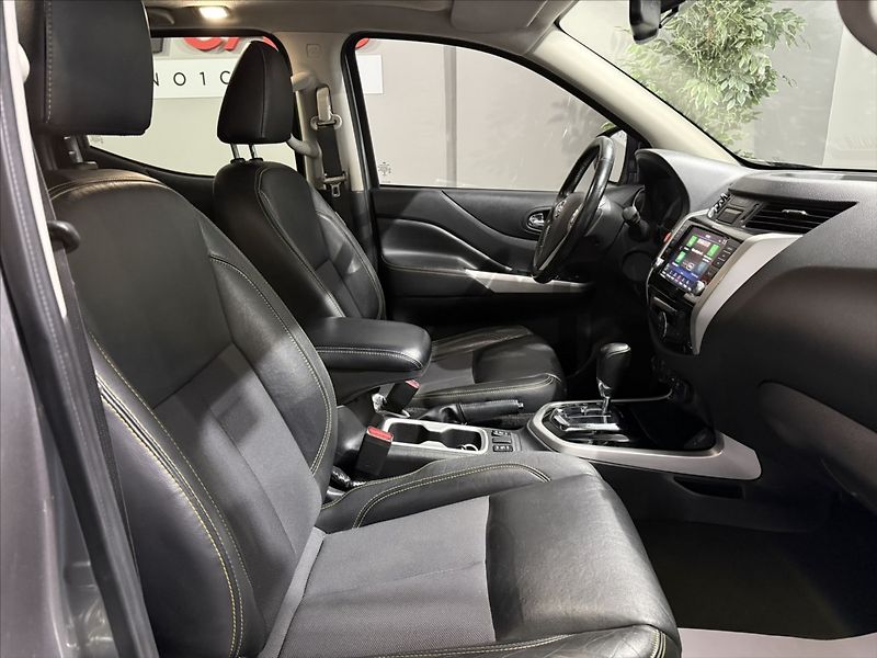 Nissan Navara 2,3   D TEKNA AT DOUBLE DPH - fotka 22 z 30