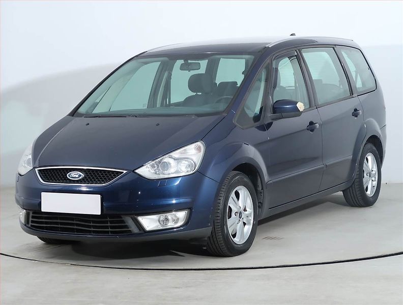 Ford Galaxy (2007) 2.0 TDCi, 7 míst - fotka 2 z 21