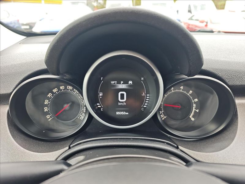 Fiat 500X 1,4 Multiair DDCT6 automat - fotka 18 z 19