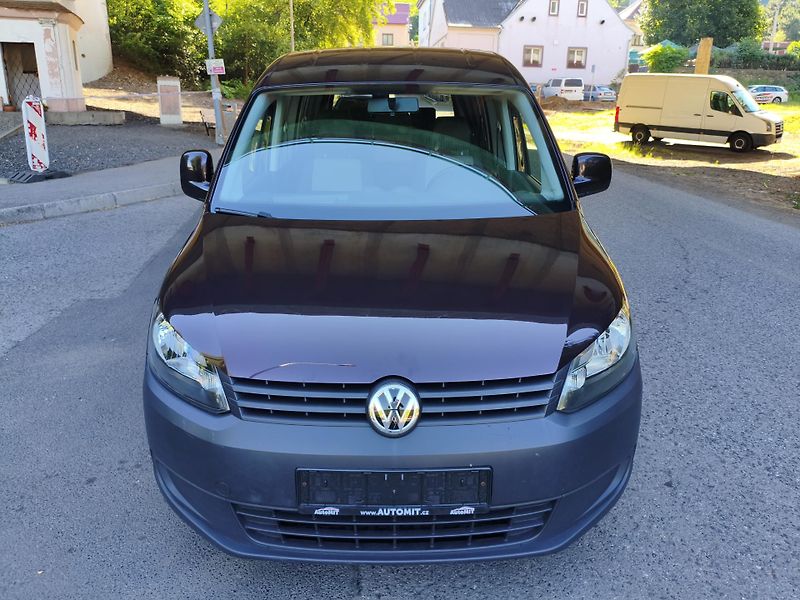 Volkswagen Caddy (2012) 1,2 TSI Trend 7 míst - fotka 9 z 30