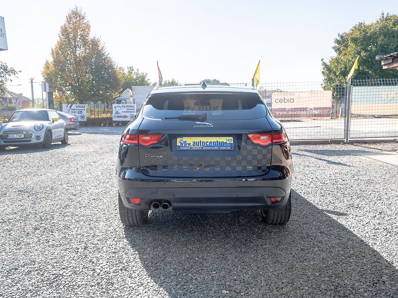 Jaguar F-Pace (2016) 2.0D 132KW – NAVIGACE - fotka 6 z 46