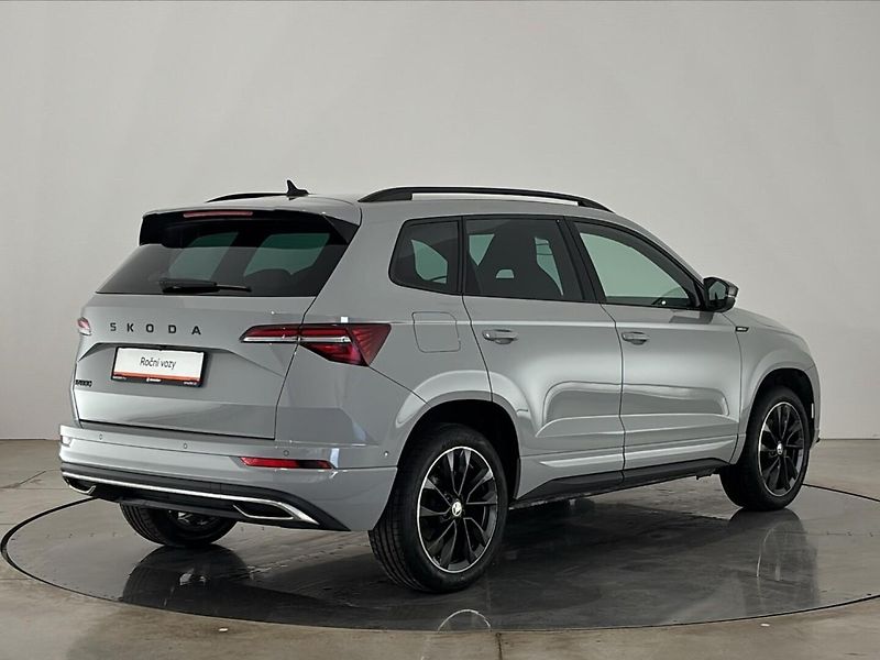 Škoda Karoq SUV - fotka 2 z 31