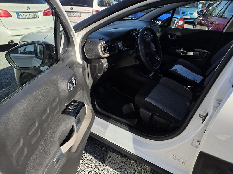 Citroën C3 1.2  - fotka 15 z 16