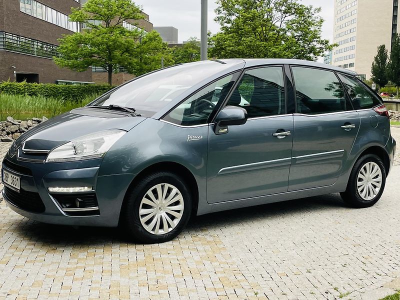 Citroën C4 Picasso 1.6i 88KW MANUÁL LED SENZORY - fotka 5 z 38