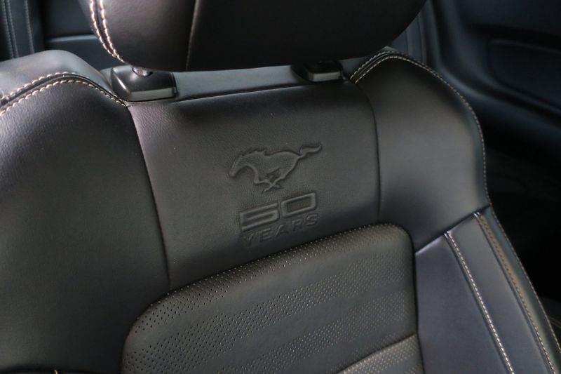 Ford Mustang (2015) 5.0 Ti-VCT V8 GT 50 automat - fotka 46 z 48