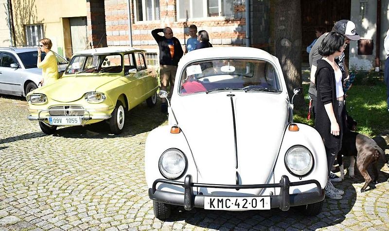 Nablýskaní veteráni projížděli v sobotu celým jihem Prostějovska. Konala se zde tradiční Veterán rallye. 17.6. 2023