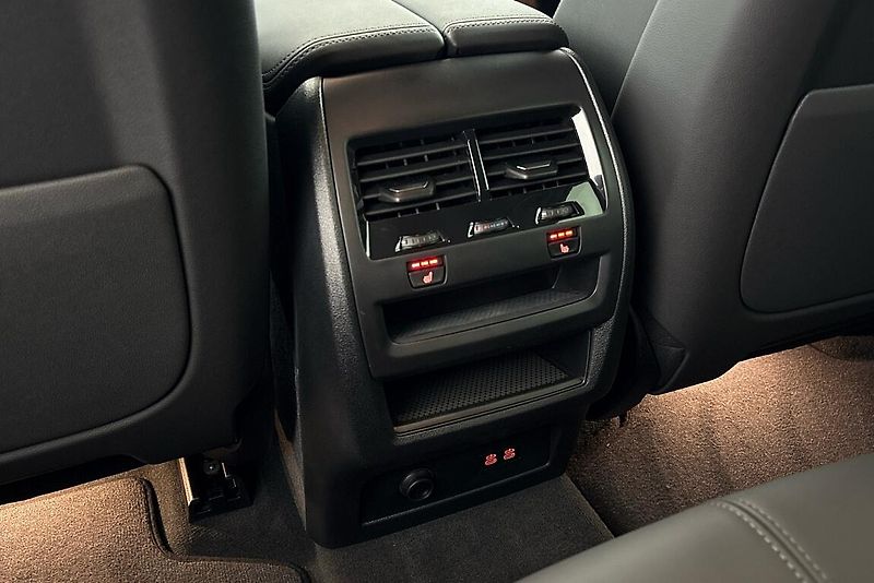 BMW X5 xDrive40d - fotka 26 z 28