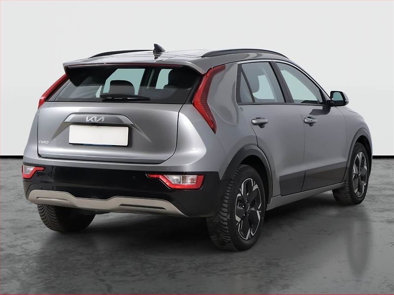 Kia Niro (2023) EV, SoH 100% - fotka 5 z 26