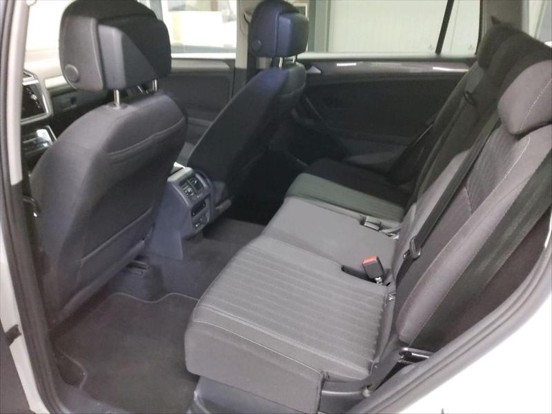 Volkswagen Tiguan Allspace 2,0 TAŽNÉ,MATRIX LED,KAMERA - fotka 6 z 10