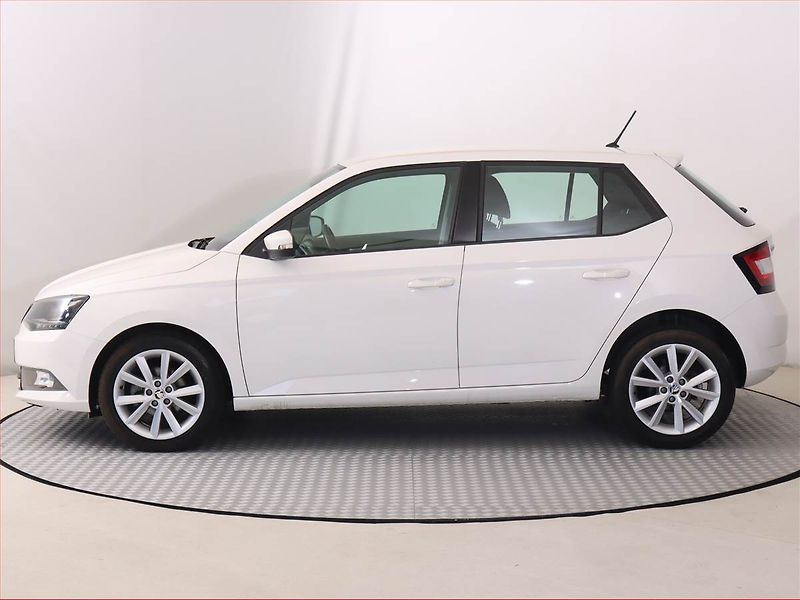 Škoda Fabia (2017) Style 1.4 TDI, Serv.kniha - fotka 3 z 19
