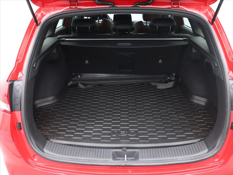 Hyundai i30 1,5 T-GDi Aut. N-Line Premium - fotka 10 z 30