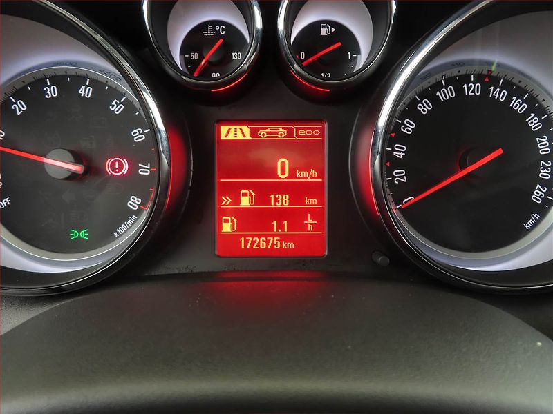Opel Astra (2015) 1.4 T, Tempomat, Park. senzory - fotka 11 z 15