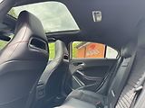 Mercedes-Benz Třídy A A220d-125KW-4M-AMG-ČR-H&K - náhled 24
