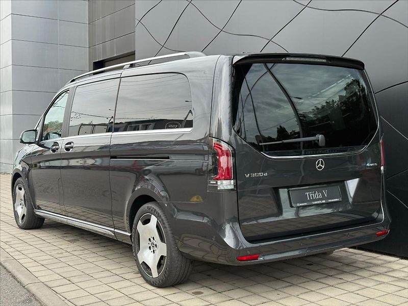 Mercedes-Benz Třídy V 2,0 300 d / Exclusive / XL / 4 - fotka 3 z 26