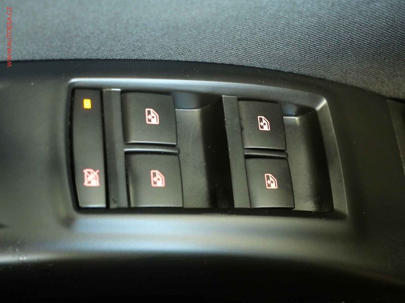 Opel Meriva (2016) 1.4i, 2.maj,ČR, servis.kniha - fotka 13 z 22