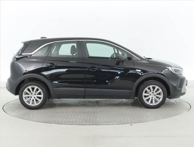 Opel Crossland X (2021) Elegance 1.2 Turbo, Automat - fotka 6 z 15