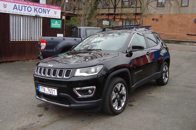 Jeep Compass (2019) LIMITED 2.0 CRD, 4x4 - fotka 81 z 86