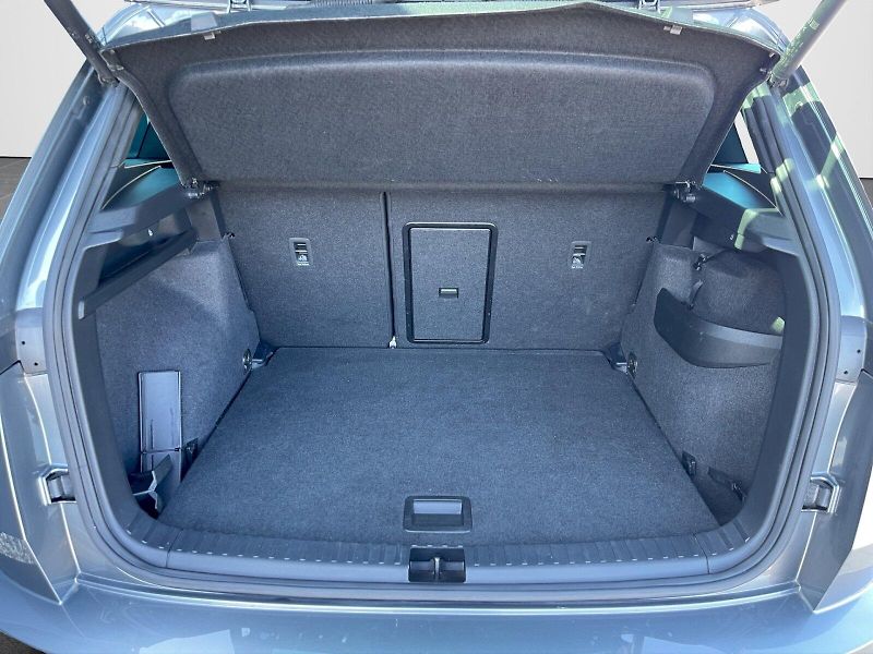 Škoda Karoq (2023) 1.5 TSI 110kW DSG Sportline Ex - fotka 31 z 35