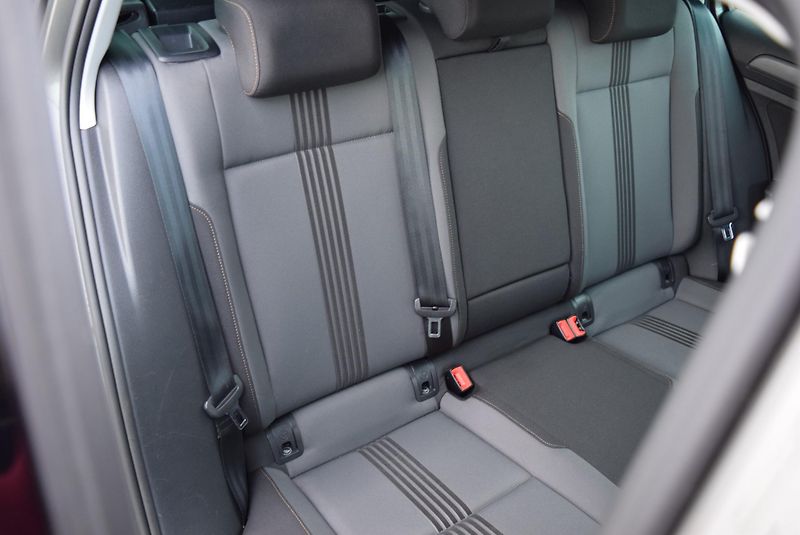 Volkswagen Golf Variant (2016) 1.4TSI 110kw COMFORTLINE TAŽNÉ - fotka 41 z 45