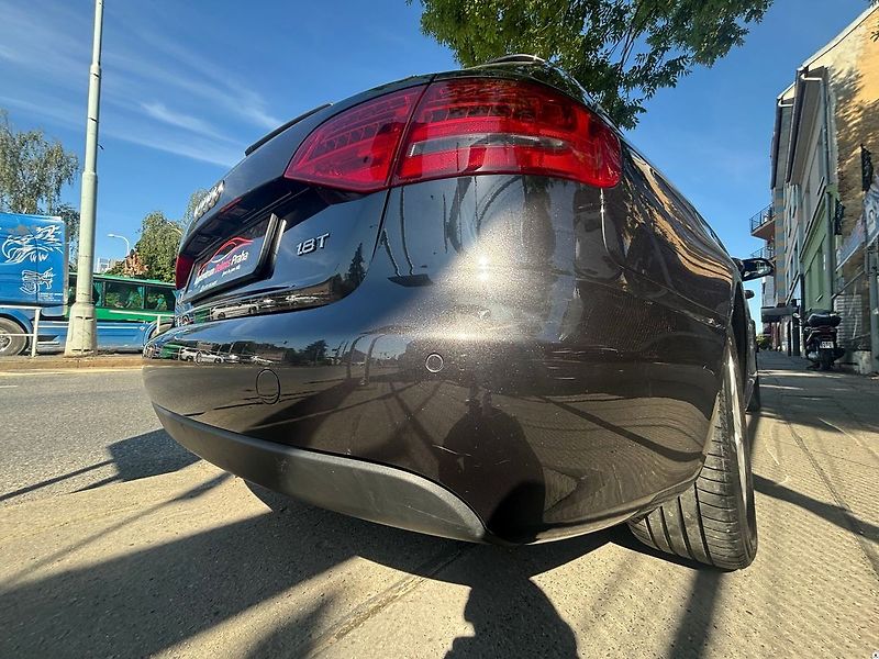 Audi A4 1.8TSi/2010/S.KNIHA-MAN6-2.MAJ - fotka 42 z 46