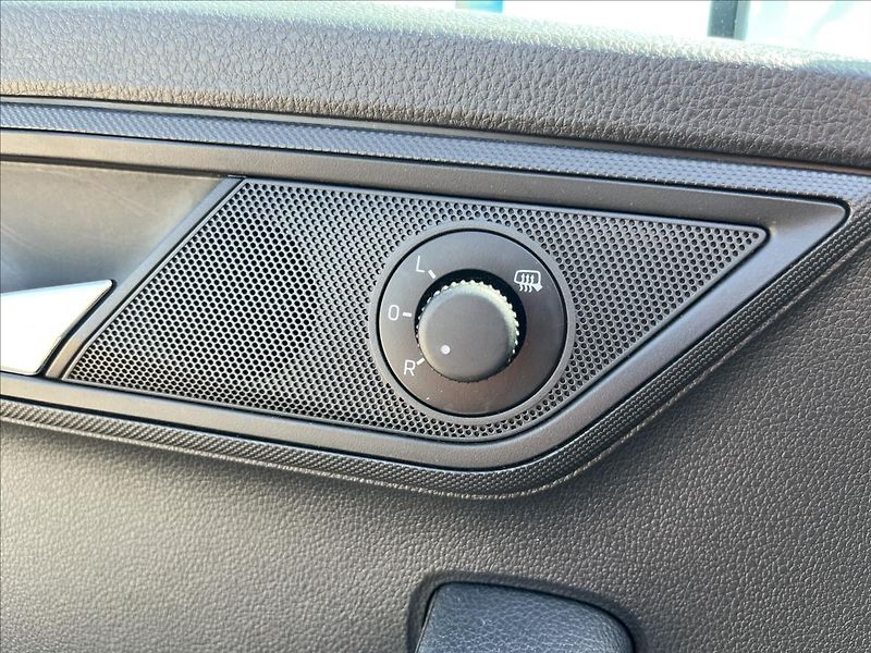 Škoda Fabia 1,2 TSi STYLE KLIMA ČR 1.M DPH - fotka 31 z 45