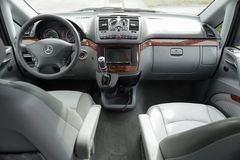 Mercedes-Benz Viano 220 cdi AMBIENTE - fotka 36 z 39