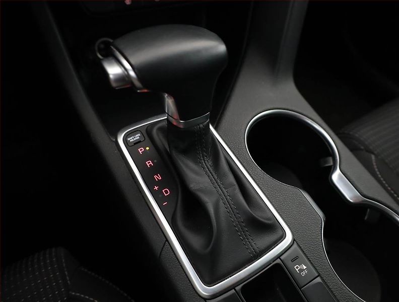Kia Sportage (2019) 1.6 T-GDI, 4X4, Automat - fotka 11 z 17
