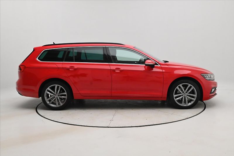 Volkswagen Passat 2,0 TDI 110 KW DSG BUSINESS Zá - fotka 4 z 31