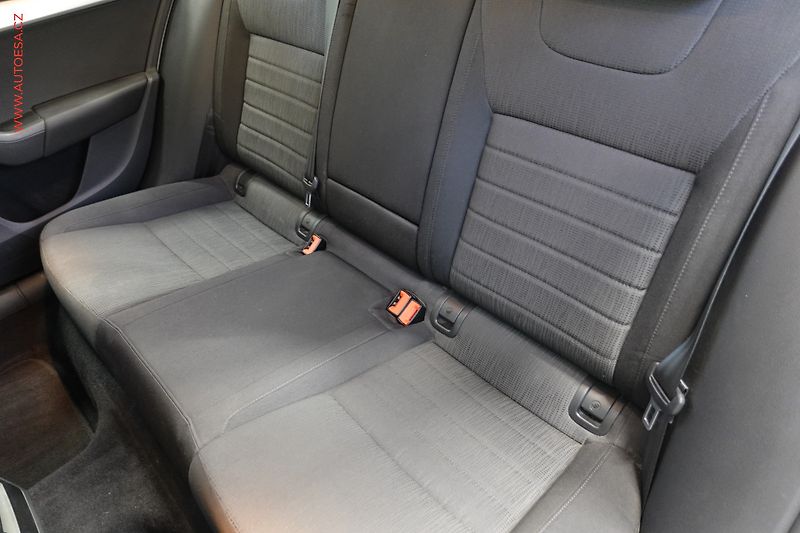 Škoda Octavia (2015) 1.4 TSi, 1.maj,ČR, Fresh, DSG - fotka 10 z 24