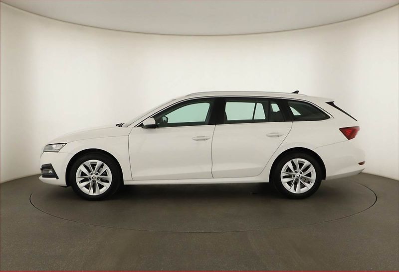Škoda Octavia (2022) Style 2.0 TDI, Automat, ČR - fotka 3 z 15