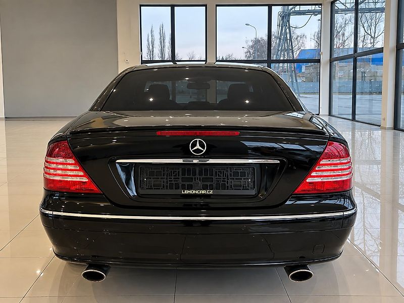 Mercedes-Benz CL (2005) - fotka 9 z 18