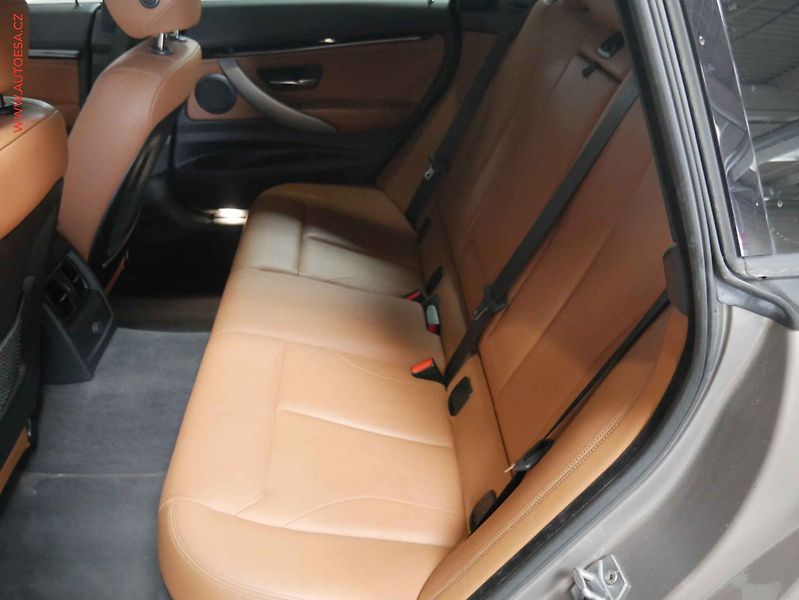 BMW Řada 3 (2016) 2.0 TDI GT, AT, LED, kůže - fotka 10 z 23