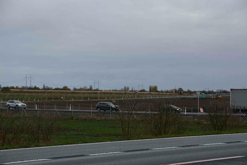 Řidiči, kteří míří po dálnici D1 z Kroměříže na Přerov, mohou už od listopadu u Říkovic najíždět na novou rampu.