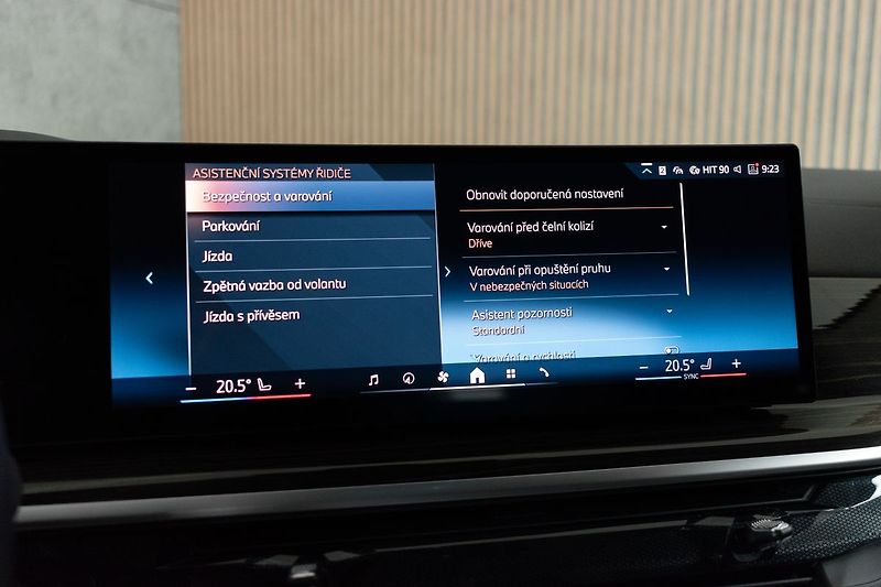 BMW X5 xDrive50e ZÁRUKA*AIR*TANŽÉ*ČR - fotka 29 z 47