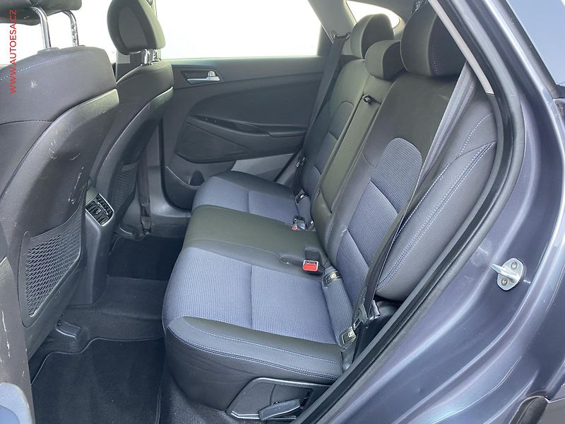 Hyundai Tucson (2016) 1.7 CRDi, Navi - fotka 10 z 19