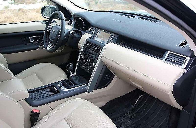 Land Rover Discovery Sport.