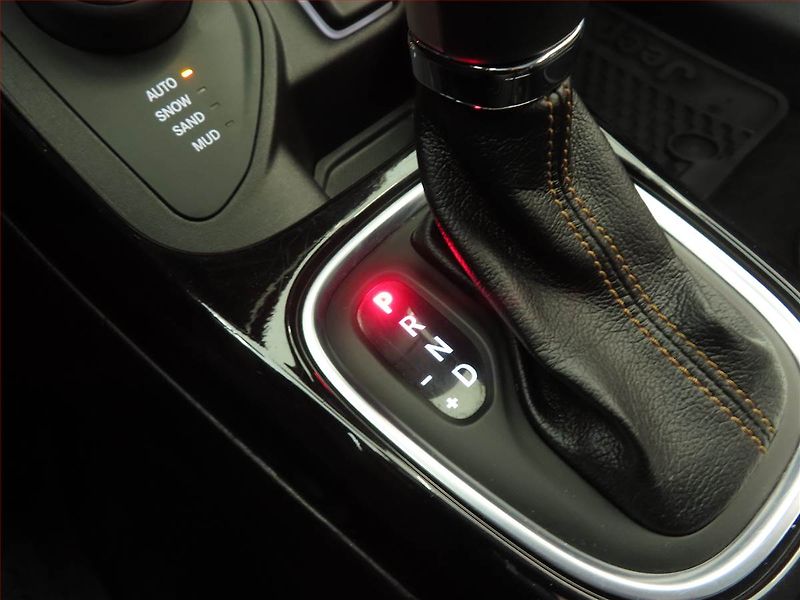 Jeep Compass (2020) 2.0 MultiJet, 4X4, Automat - fotka 12 z 14