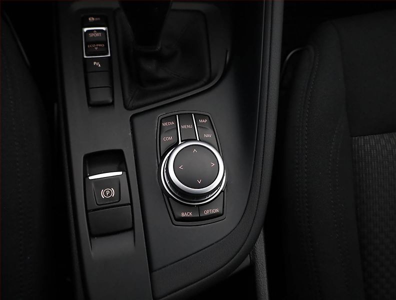 BMW X1 (2019) sDrive18d, Automat, Serv.kniha - fotka 14 z 18