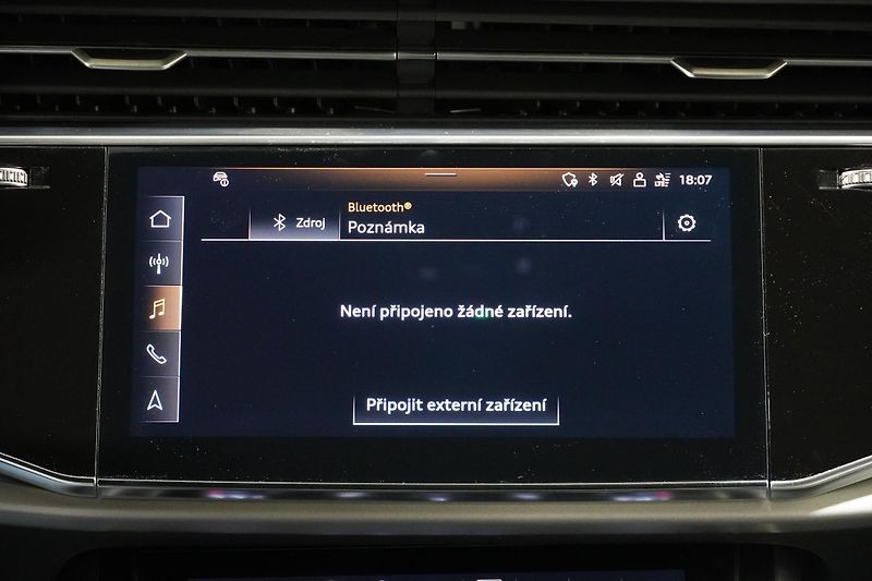 Audi Q8 55 TFSI,ČR,DPH,ZÁRUKA 2028 - fotka 28 z 33