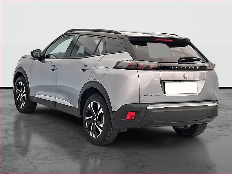 Peugeot 2008 (2022) Allure 50 kWh, SoH 90% - fotka 4 z 23