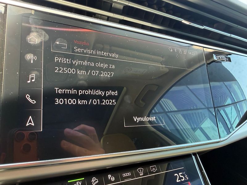 Audi Q7 55 TFSI e 280 Tiptronic Quattr - fotka 20 z 30